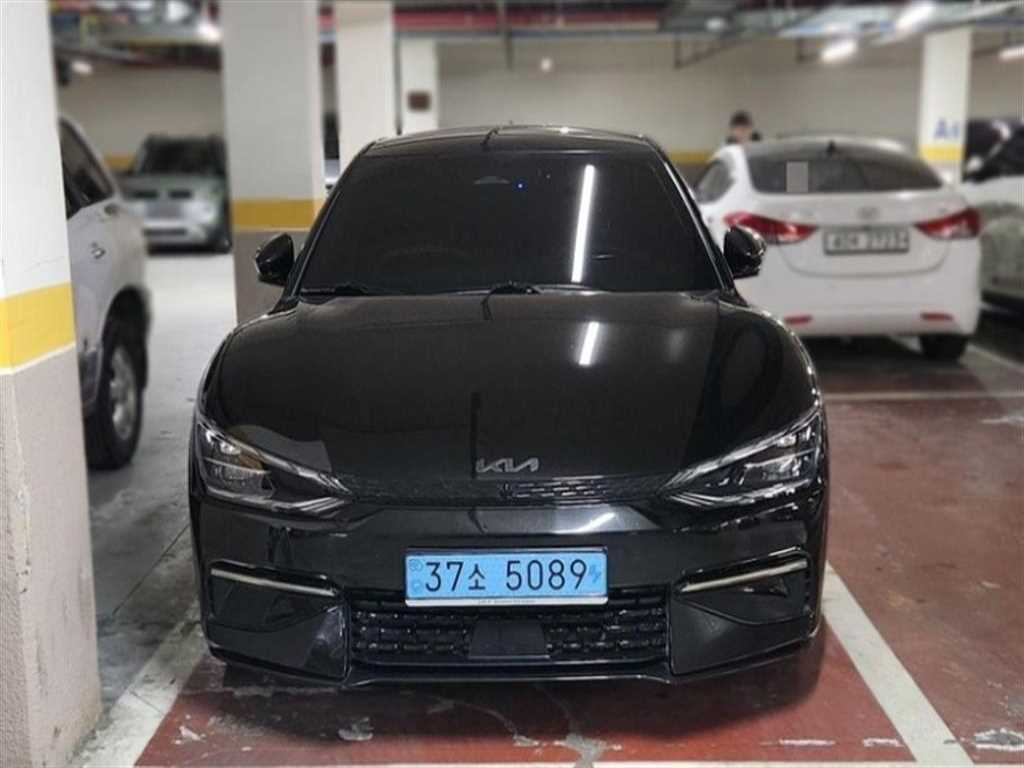 KIA EV6 2023 Negro - Importación desde Corea - HF Imports Iquique - Foto 1
