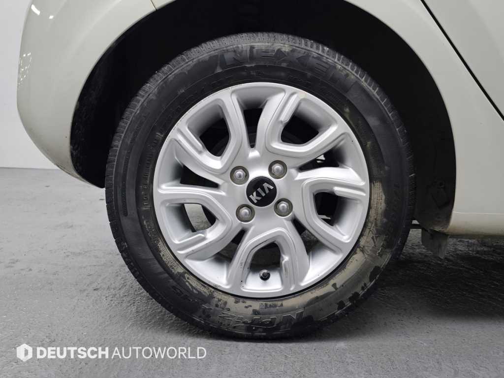 KIA Morning - Vista 5