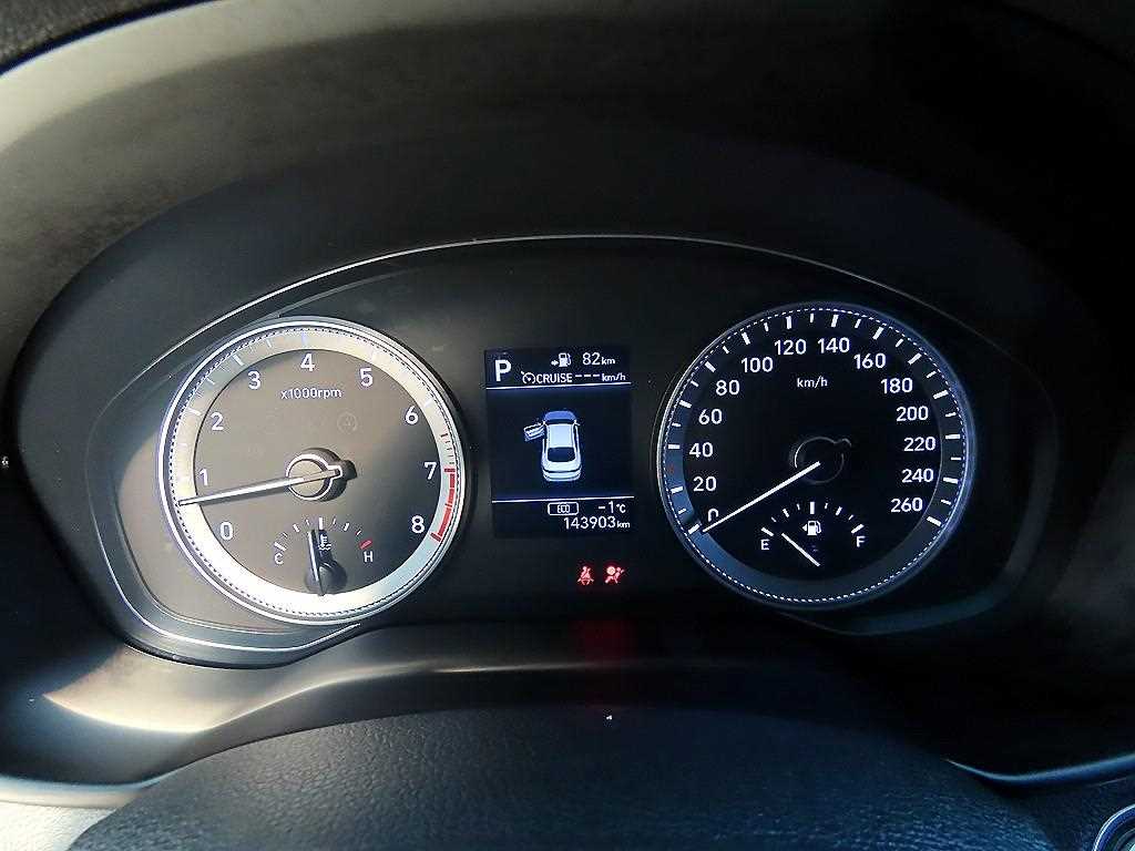 HYUNDAI Grandeur - Vista 9