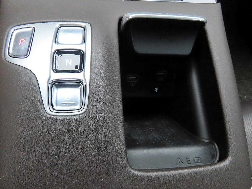 HYUNDAI Grandeur - Vista 10