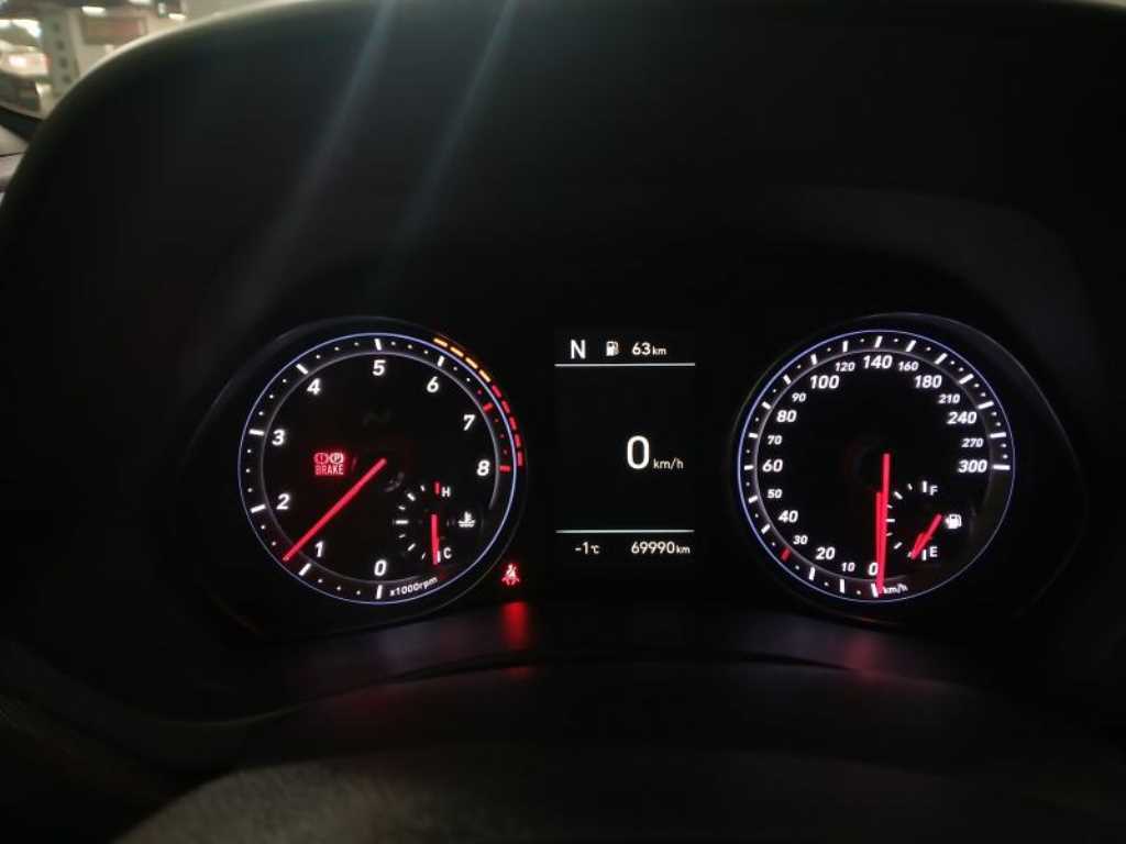 HYUNDAI Veloster - Vista 8