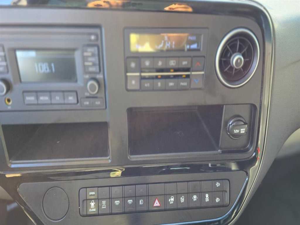 medium and large bus Hyundai bus - Vista 11