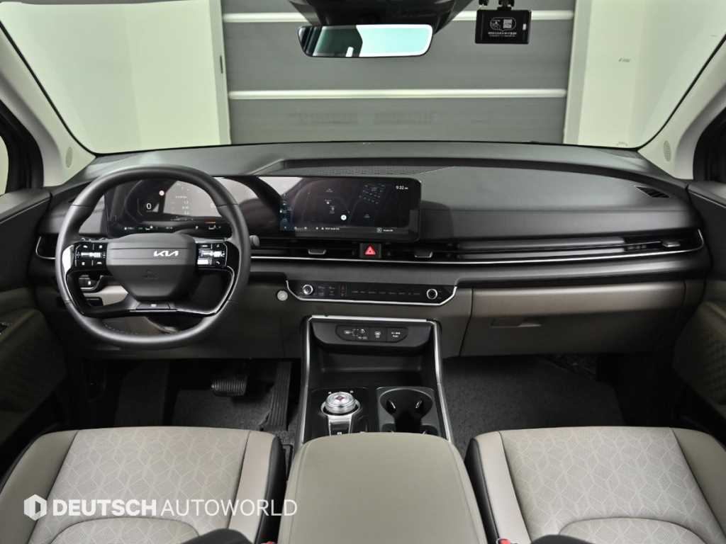 KIA Carnival - Vista 7