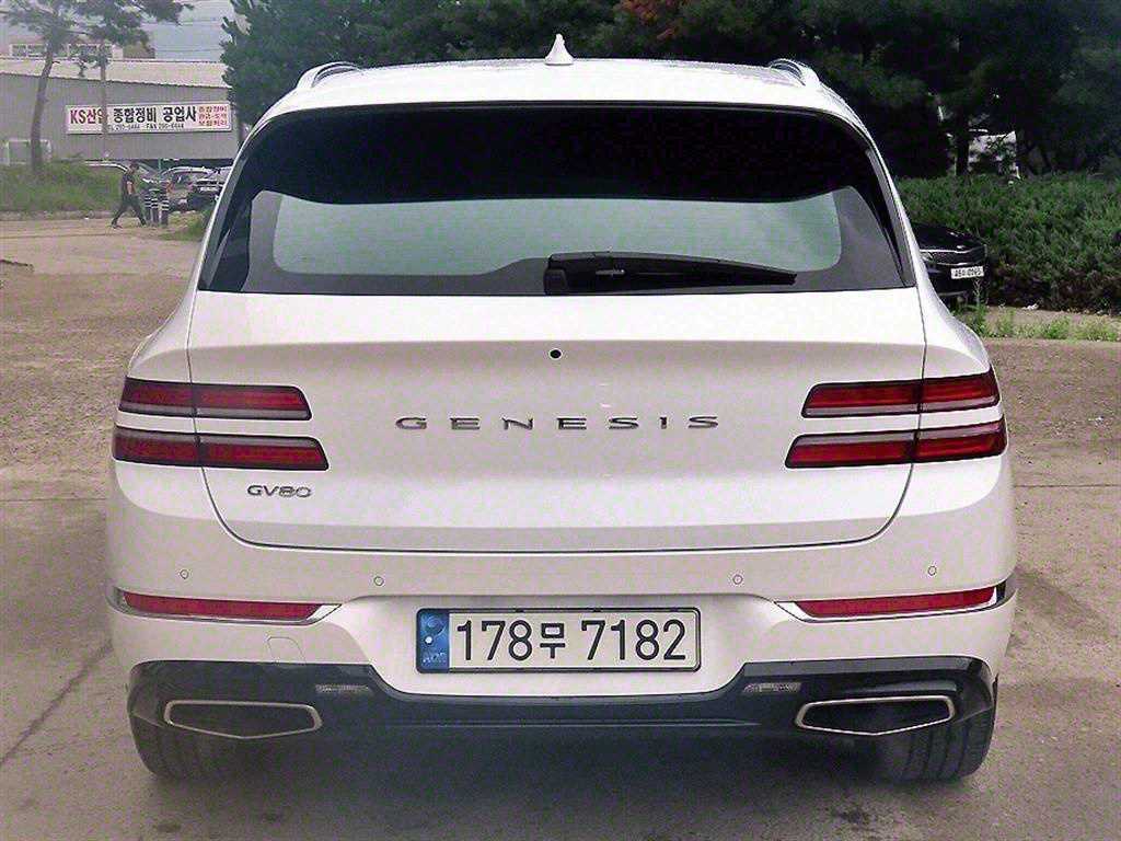 Genesis GV80 - Vista 4