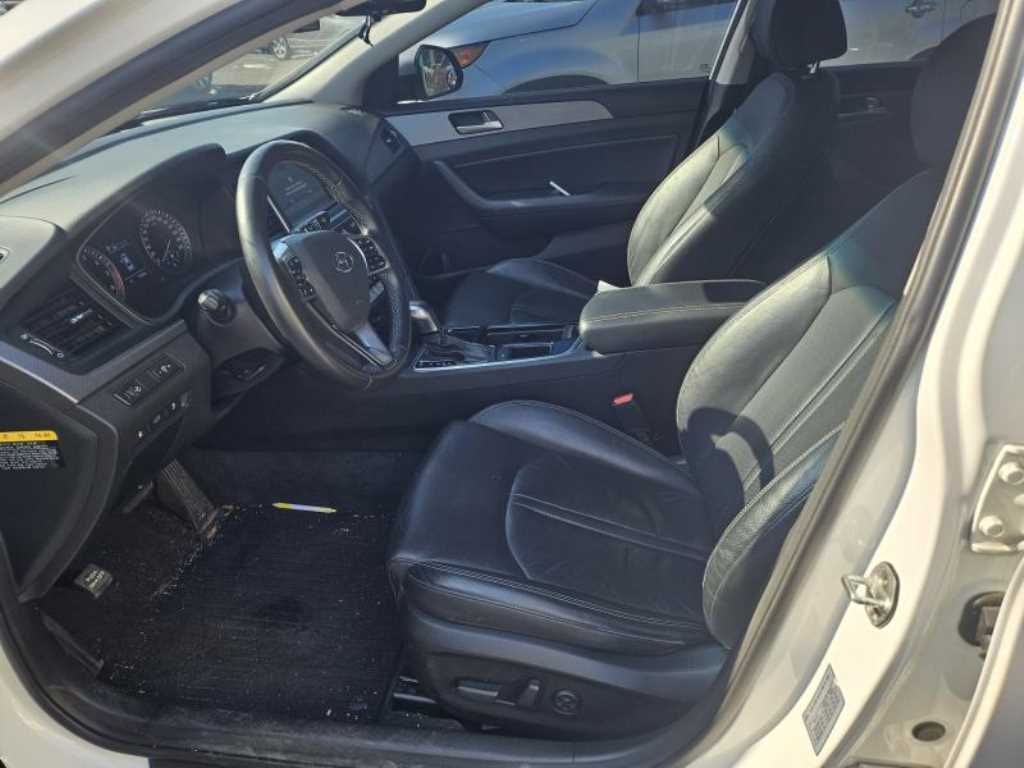 HYUNDAI Sonata - Vista 11