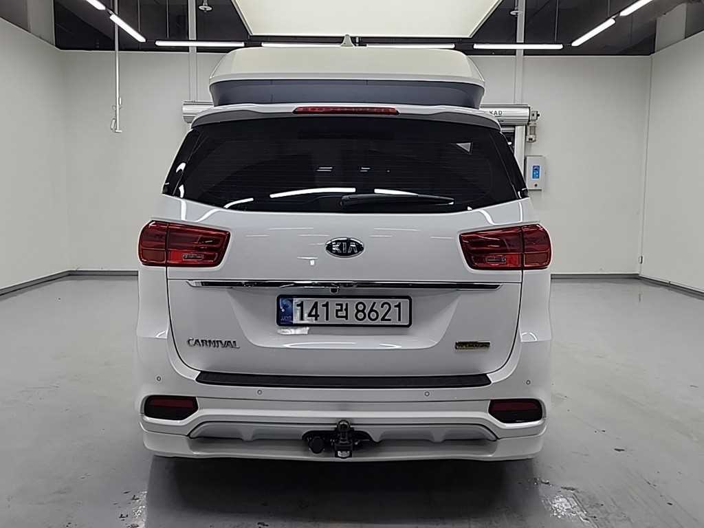 KIA Carnival - Vista 3