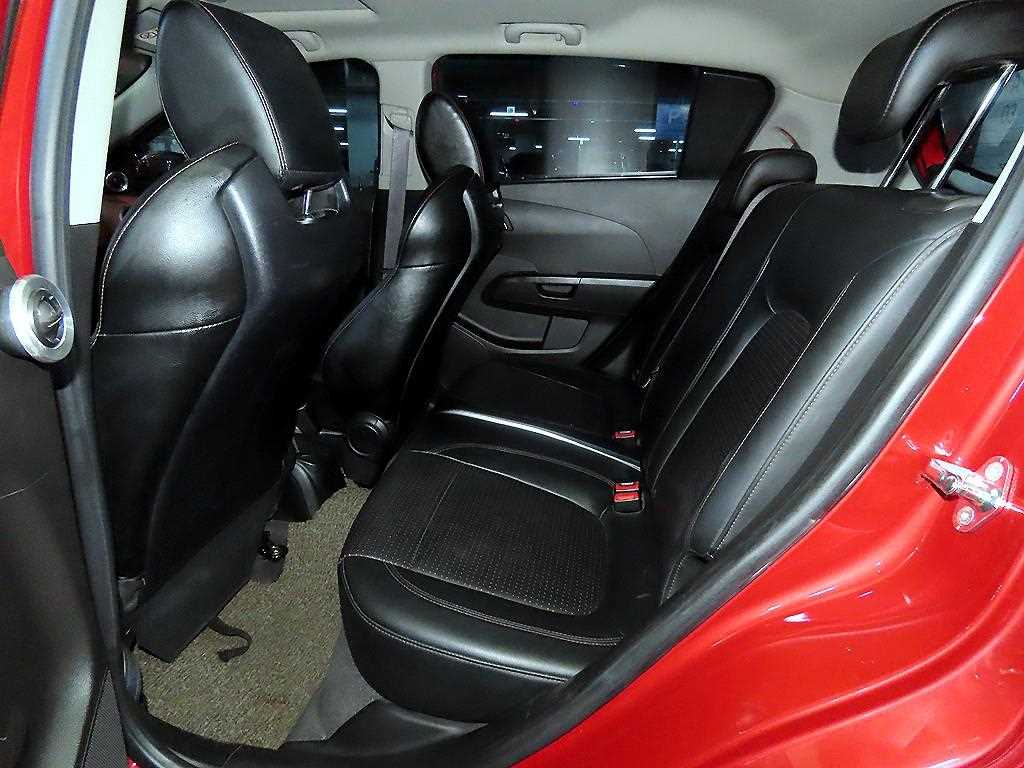 Chevrolet Abeo 2012 Rojo - Importación desde Corea - HF Imports Iquique - Foto 20