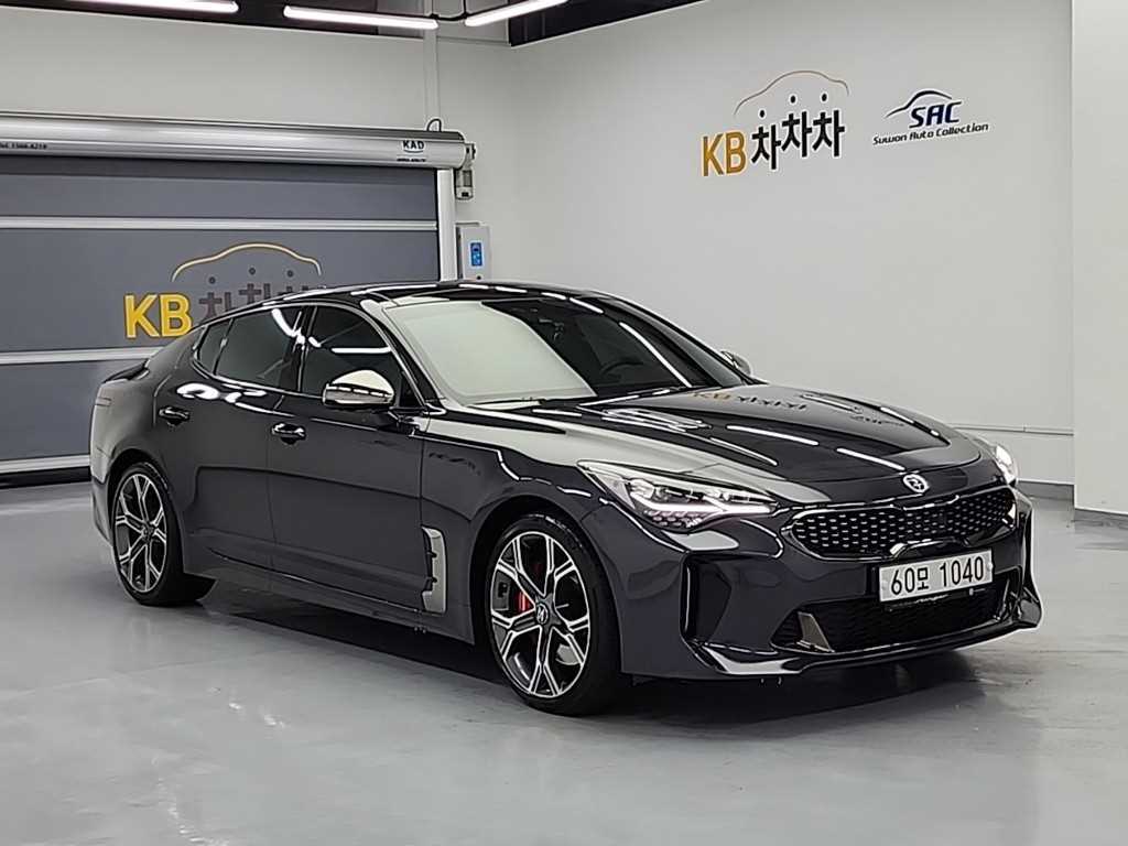 KIA Stinger - Vista 4
