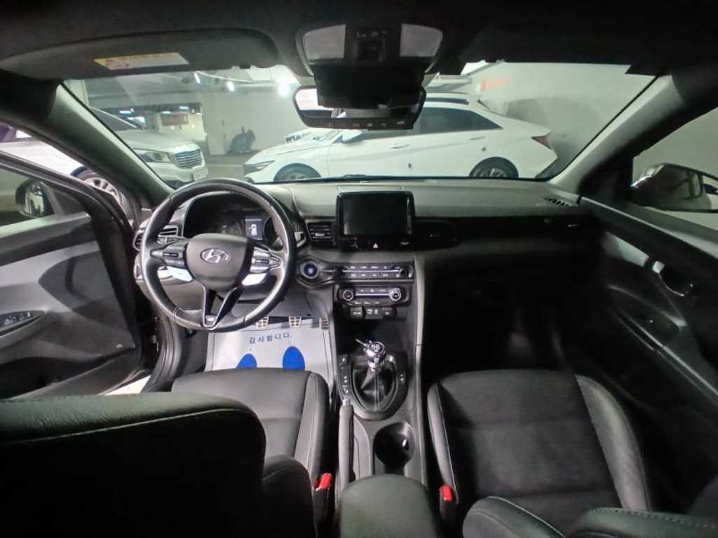 HYUNDAI Veloster - Vista 6