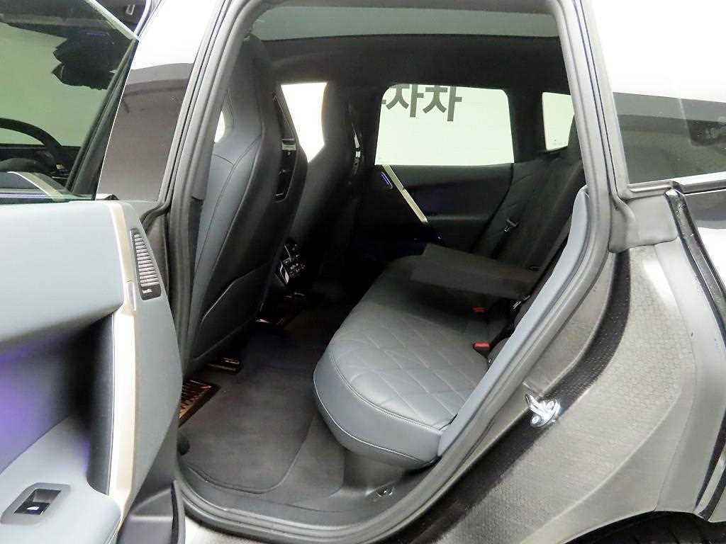 BMW iX 2024 Negro - Importación desde Corea - HF Imports Iquique - Foto 14