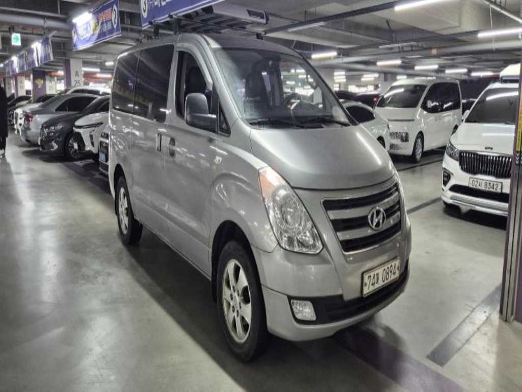 HYUNDAI Starex 2017 - Importación desde Corea - HF Imports Iquique - Foto 1