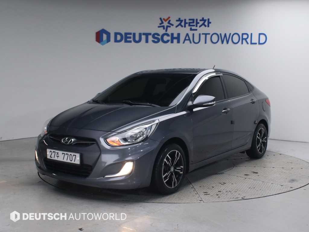 HYUNDAI Accent 2012 Gris - Importación desde Corea - HF Imports Iquique - Foto 1