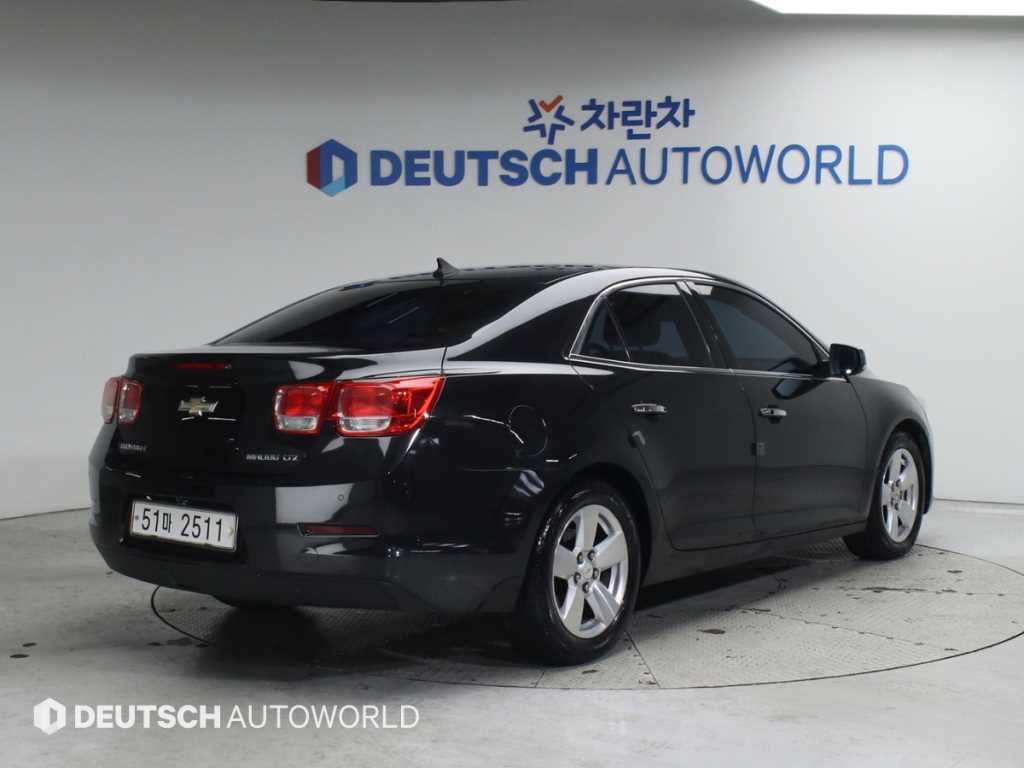 Chevrolet Malibu - Vista 2