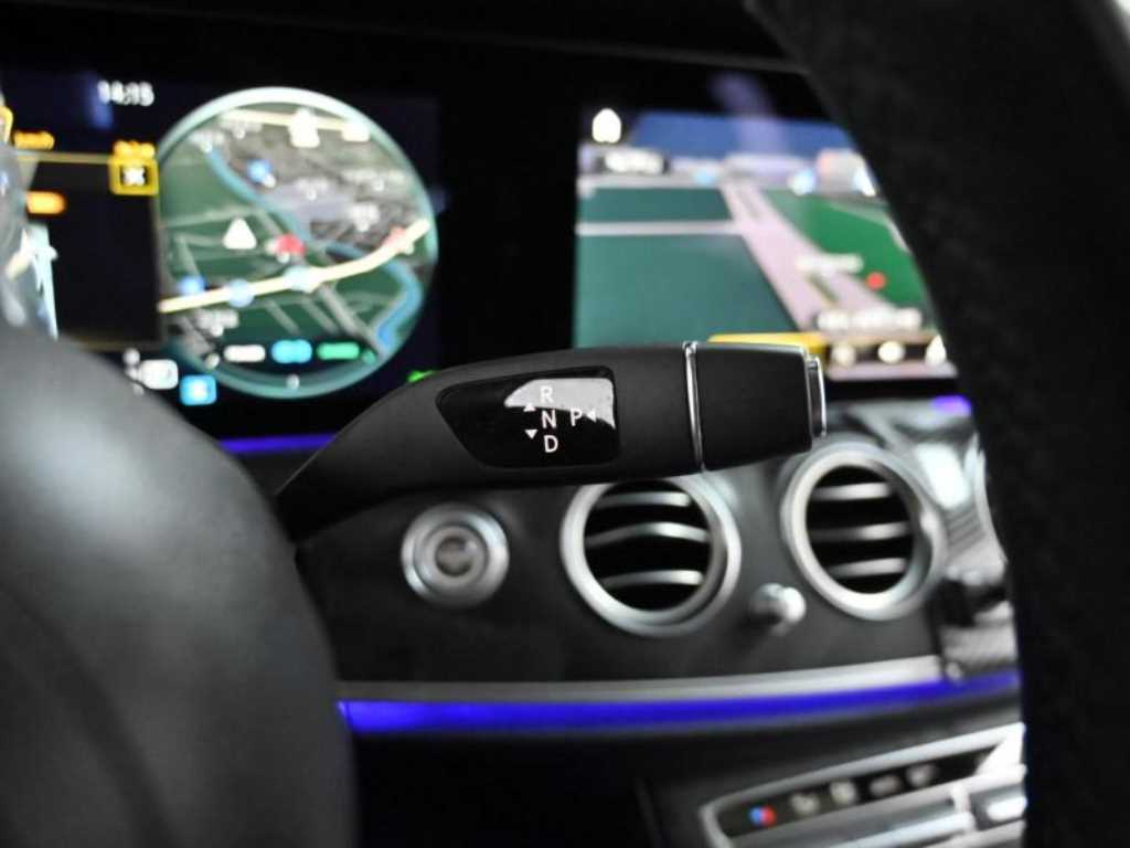 Mercedes Benz E class - Vista 9