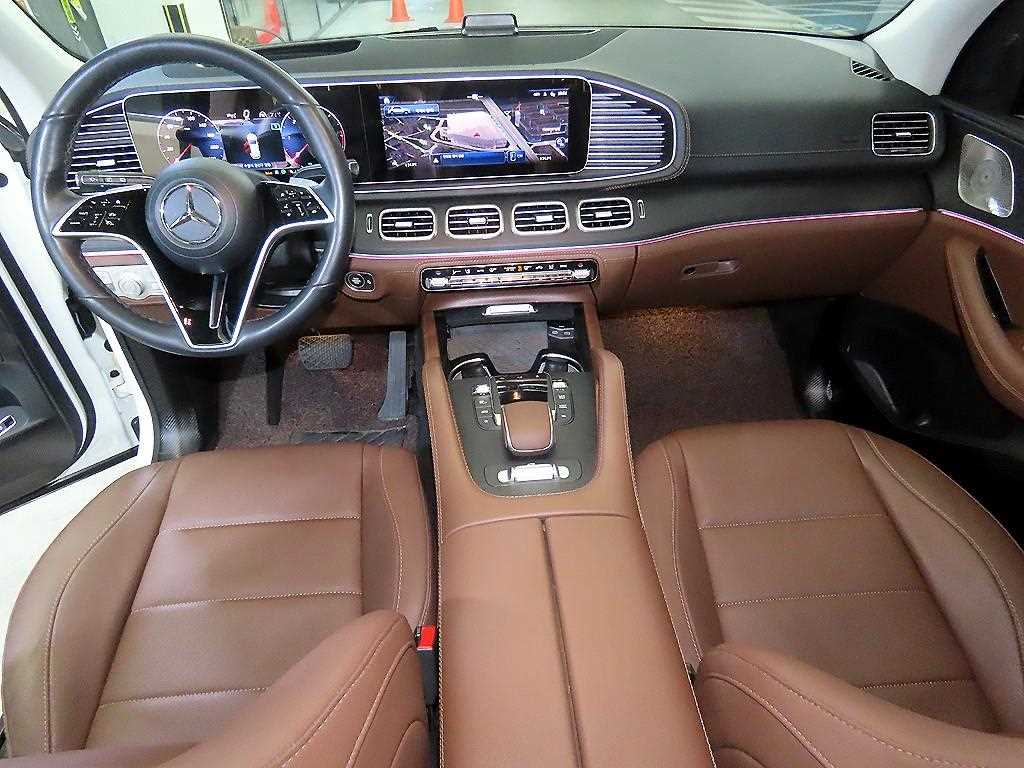 Mercedes Benz GLE Class - Vista 10