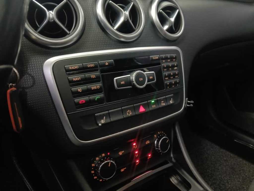 Mercedes Benz A Class - Vista 12