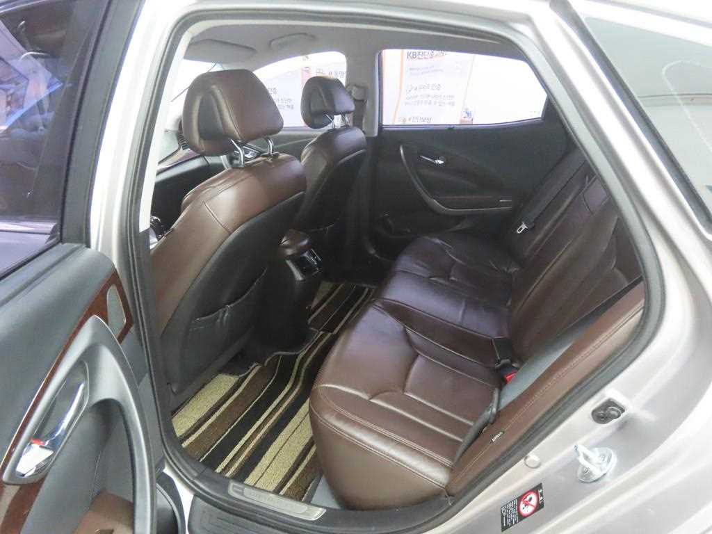 HYUNDAI Grandeur - Vista 6