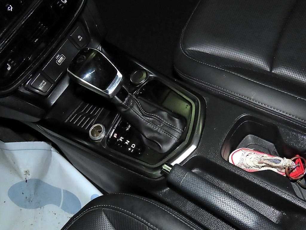 Ssangyong Tivoli - Vista 12