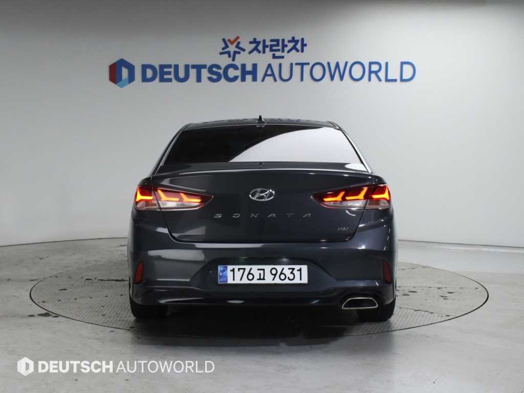 HYUNDAI Sonata - Vista 4