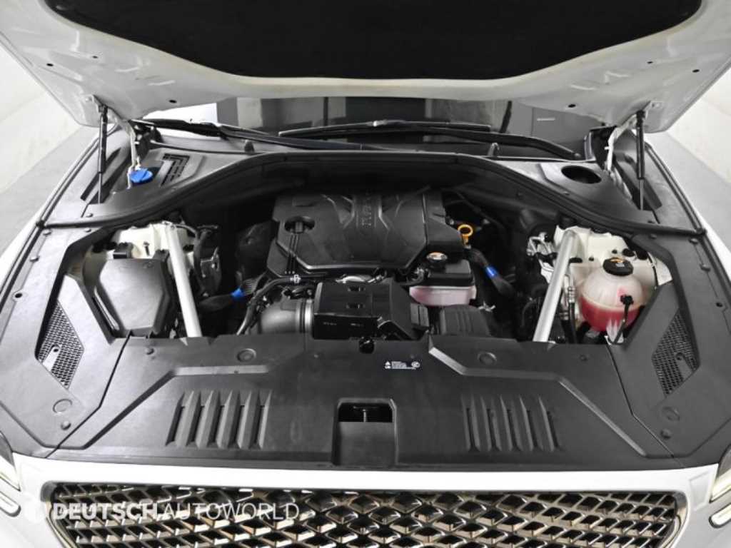 Genesis GV70 - Vista 6