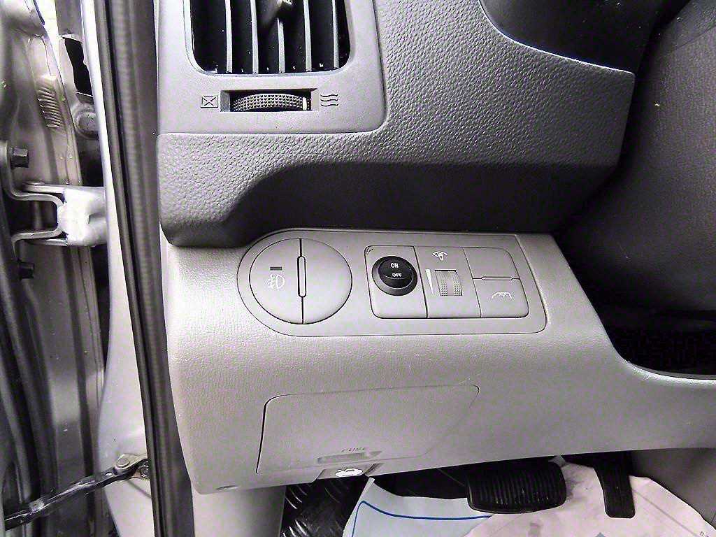 HYUNDAI Starex - Vista 12