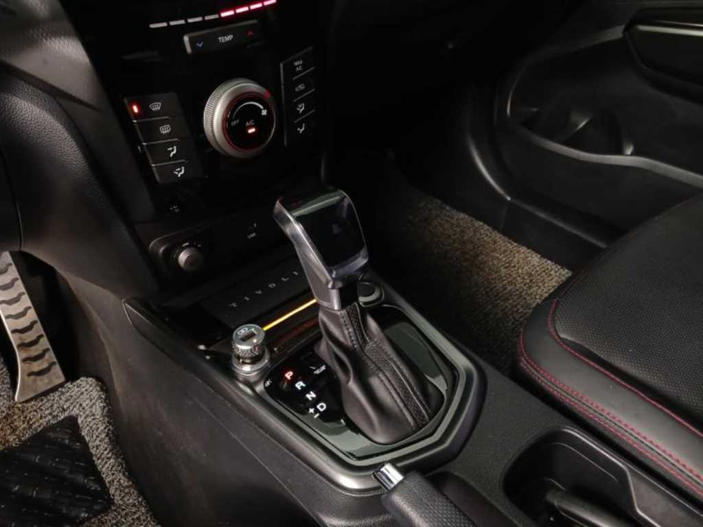 Ssangyong Tivoli 2019 - Importación desde Corea - HF Imports Iquique - Foto 13