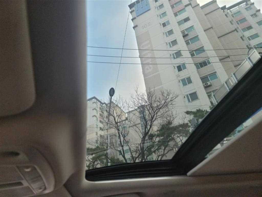 SAMSUNG QM6 - Vista 4