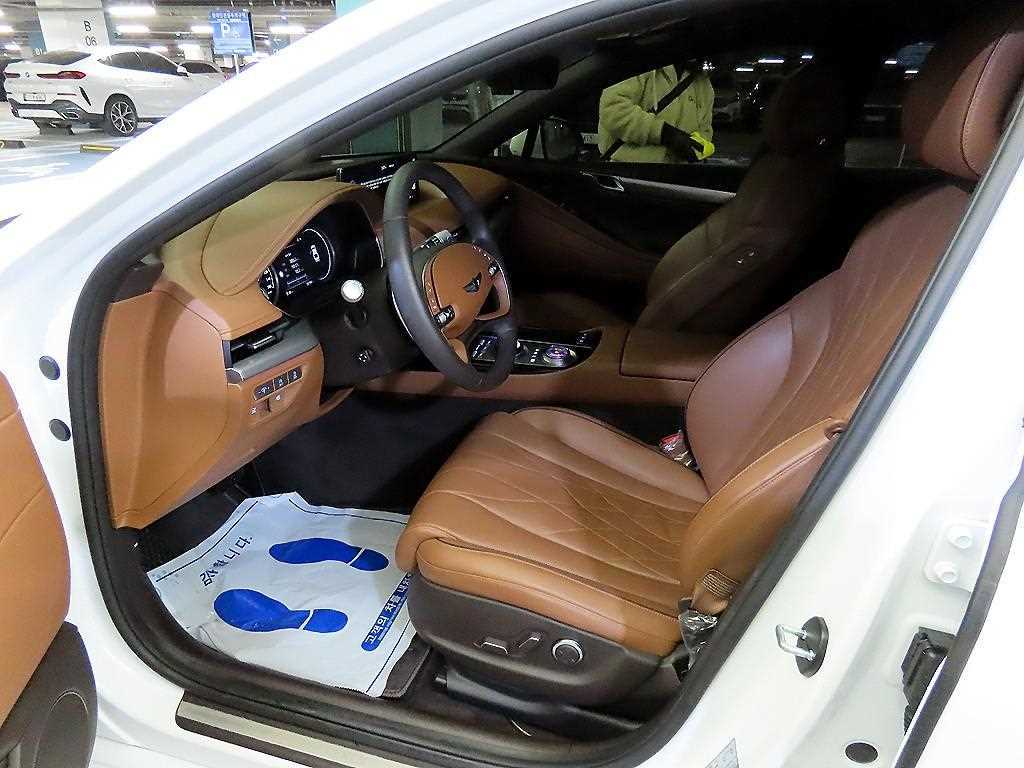 Genesis G80 - Vista 6