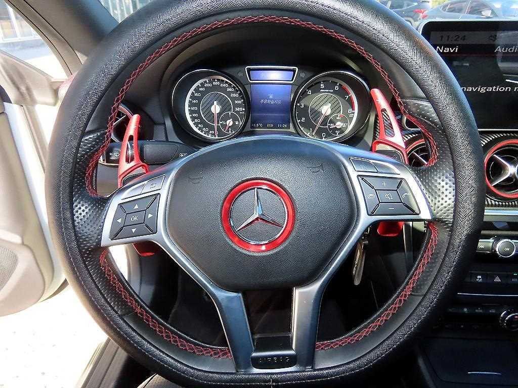 Mercedes Benz CLA Class - Vista 8
