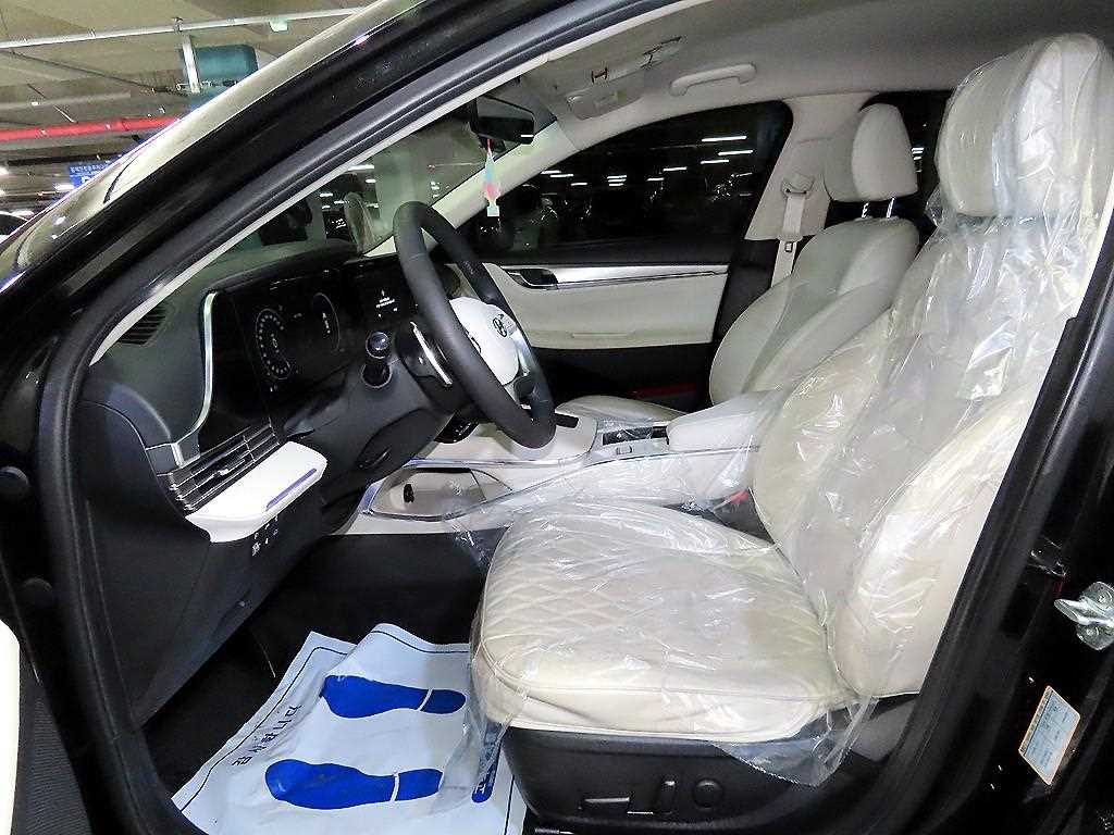 HYUNDAI Grandeur - Vista 6