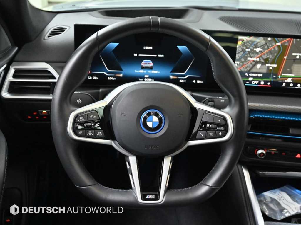 BMW i4 - Vista 5