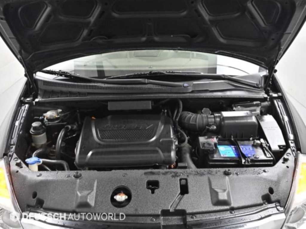 KIA Carnival - Vista 6