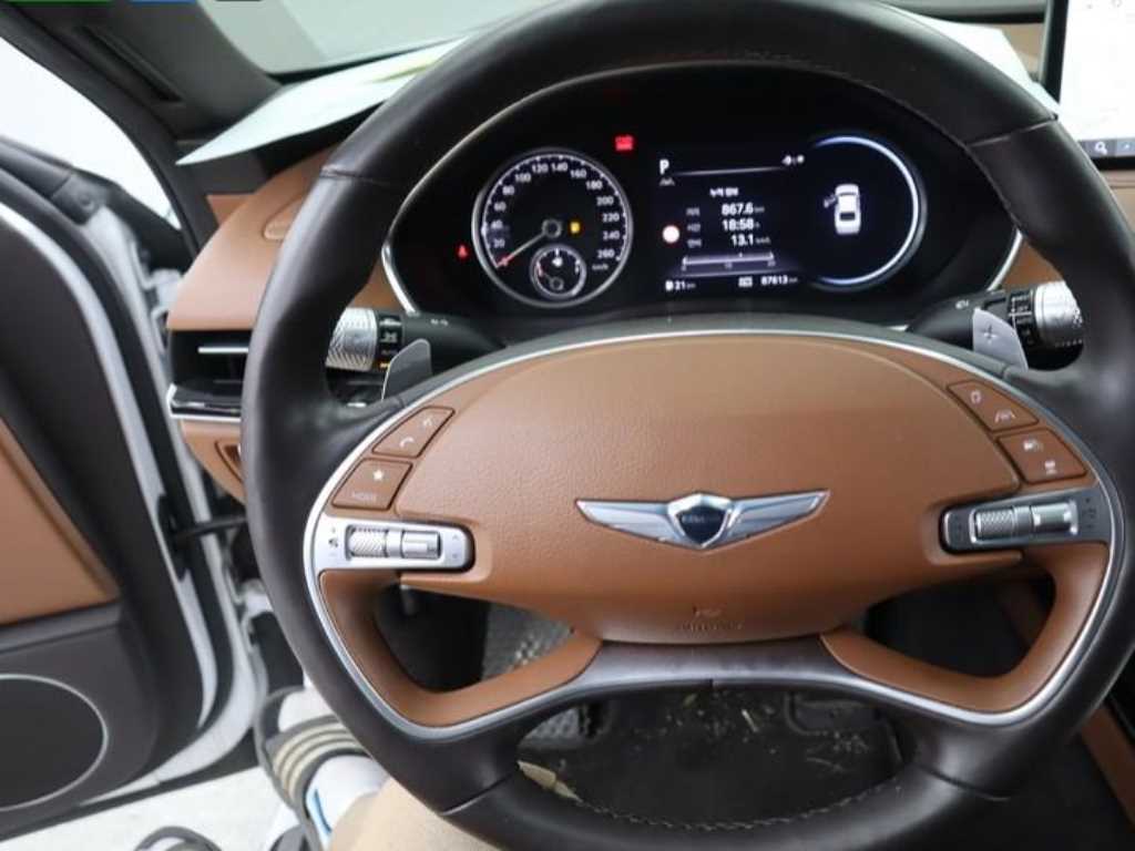 Genesis G80 - Vista 9