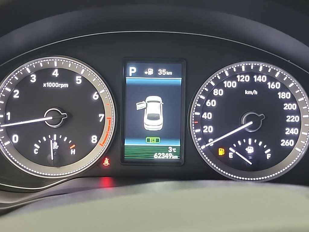 HYUNDAI Grandeur - Vista 6