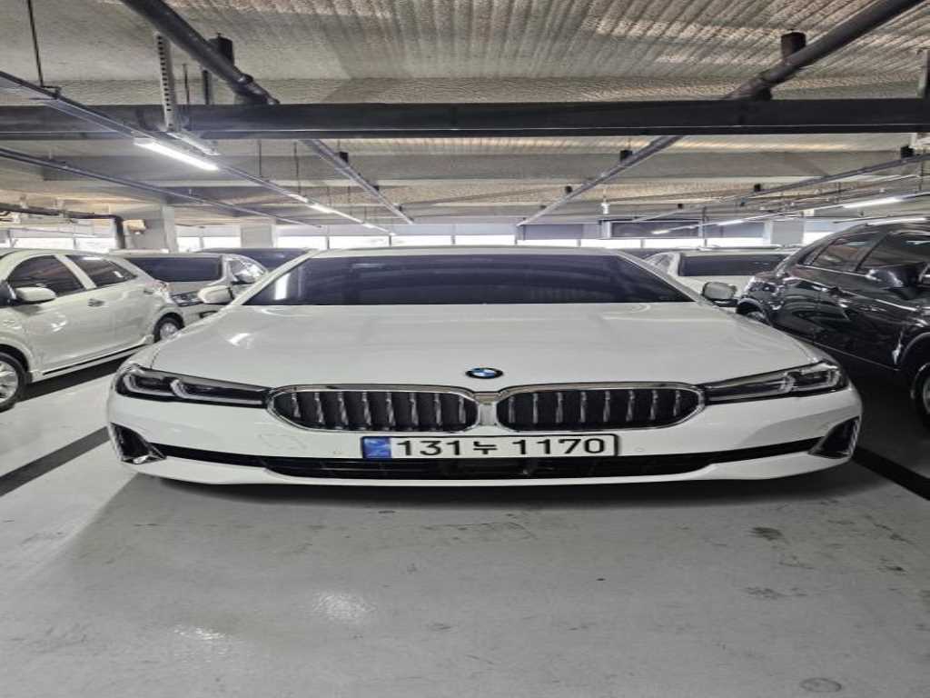 BMW 5 Series - Vista 4