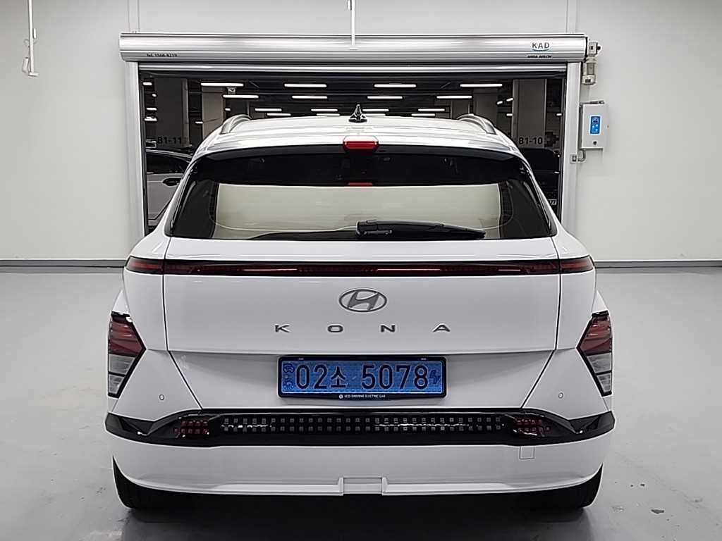 HYUNDAI Kona - Vista 3