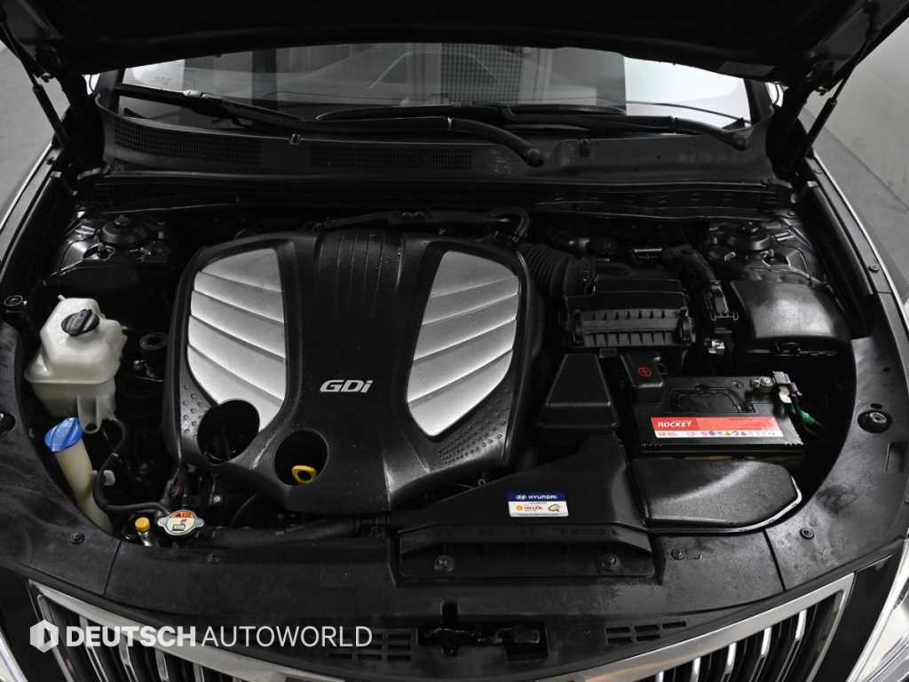 HYUNDAI Grandeur - Vista 6