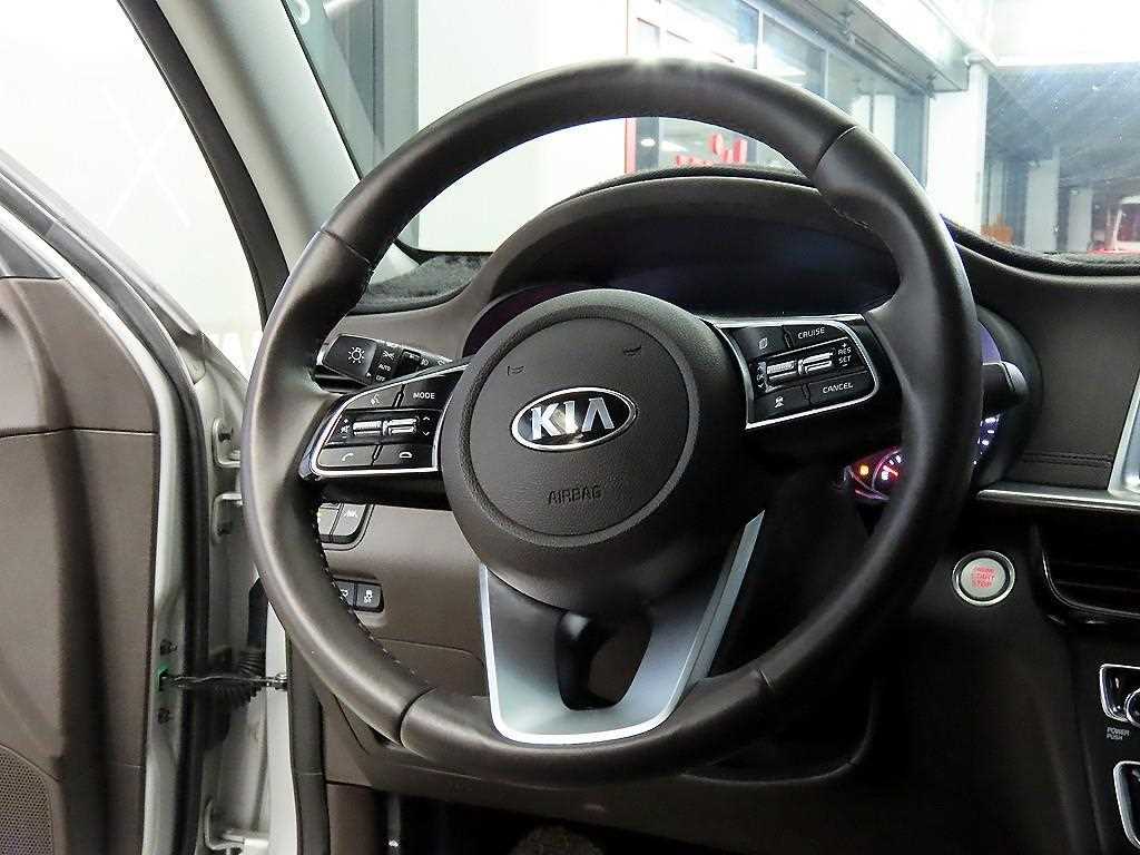 KIA K5 - Vista 8
