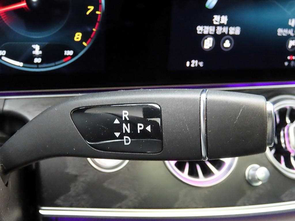 Mercedes Benz E class - Vista 10