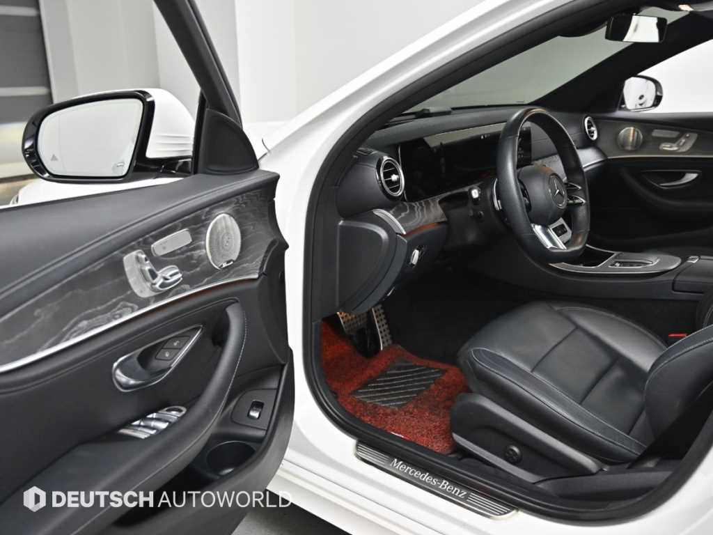 Mercedes Benz E class - Vista 11