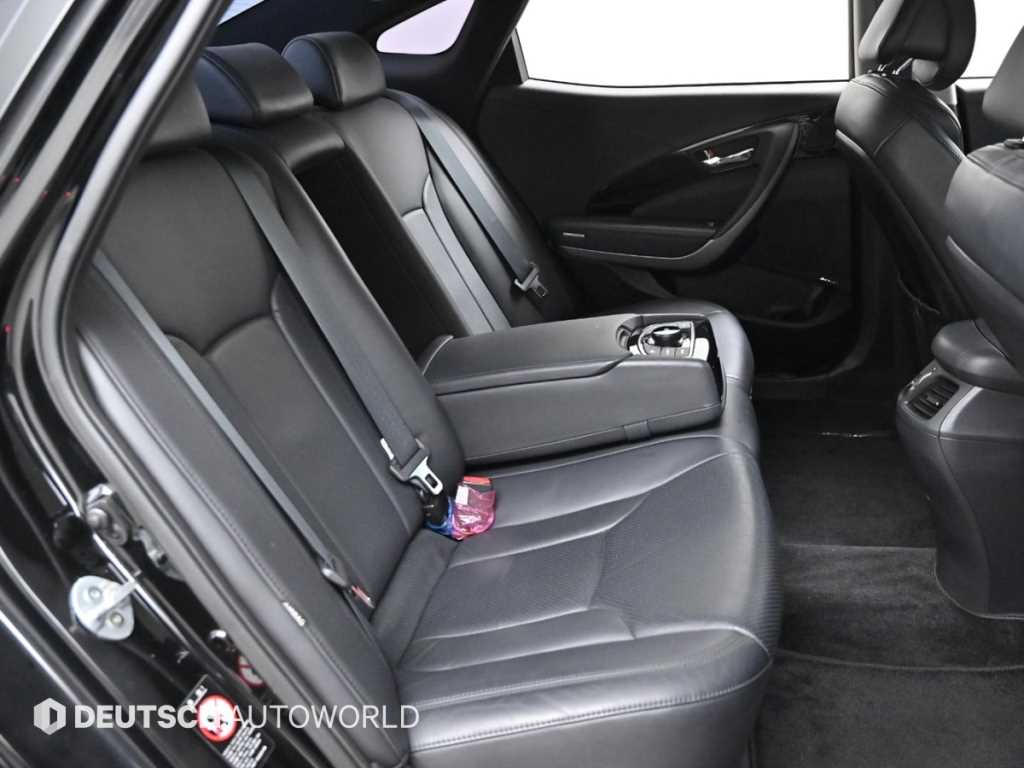 HYUNDAI Grandeur - Vista 12