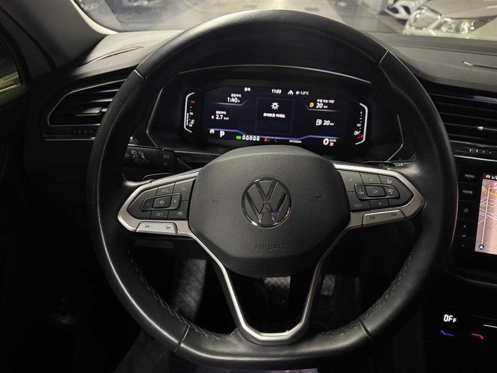 Volkswagen Tiguan - Vista 9