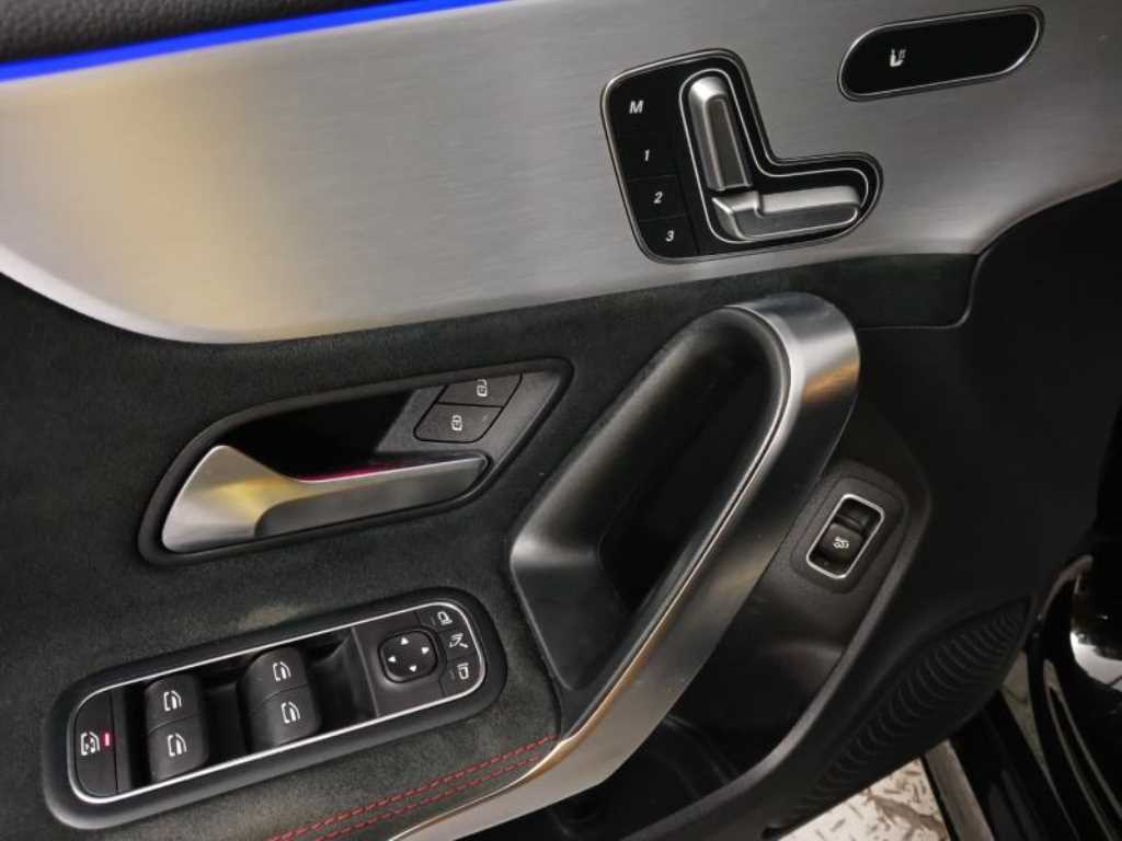 Mercedes Benz CLA Class - Vista 9