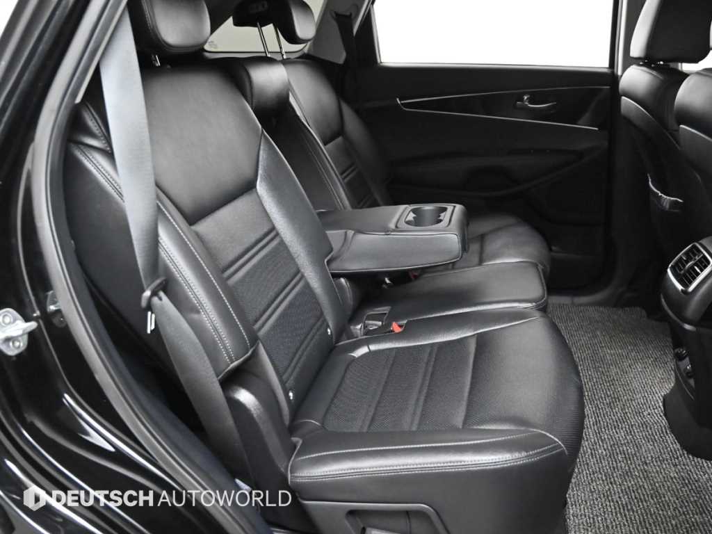 KIA Sorento - Vista 12