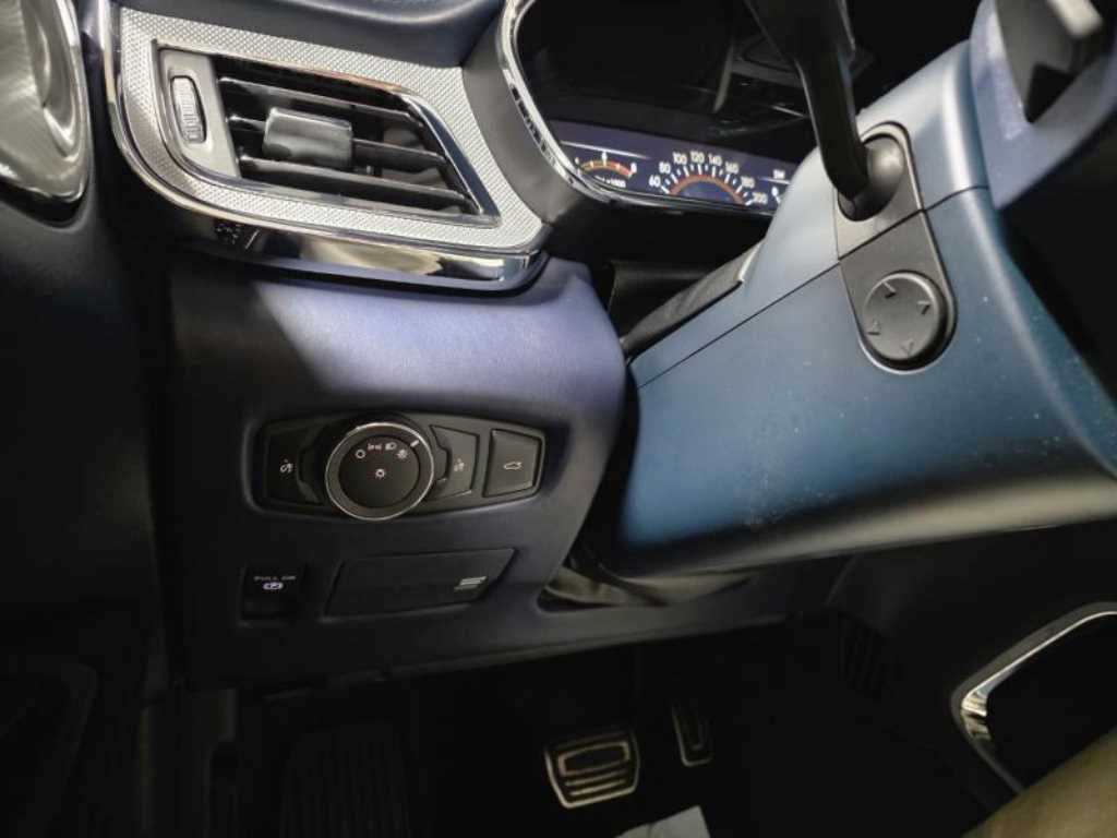 Lincoln Continental - Vista 8