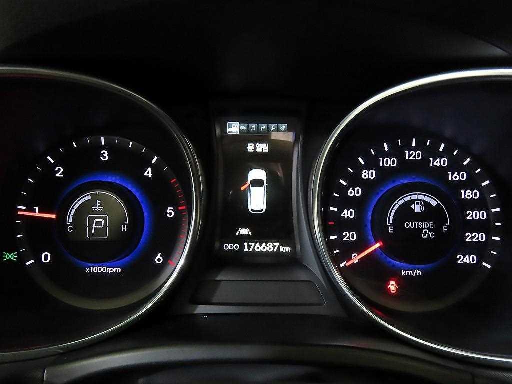 HYUNDAI Santa Fe - Vista 9