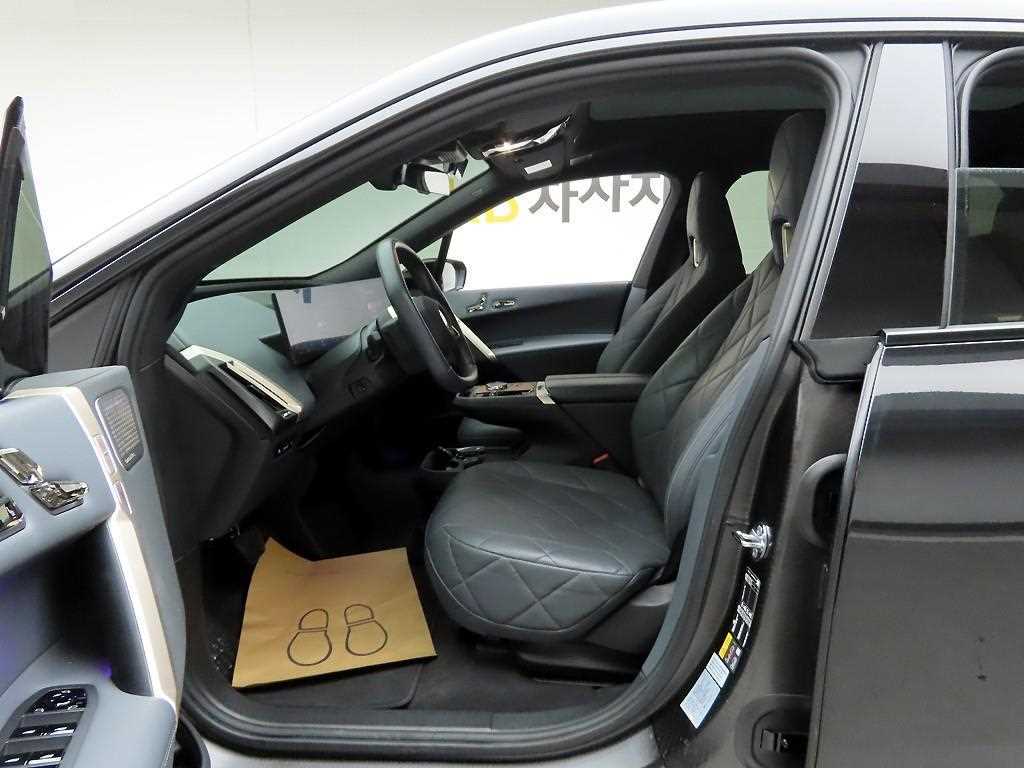 BMW iX 2024 Negro - Importación desde Corea - HF Imports Iquique - Foto 13