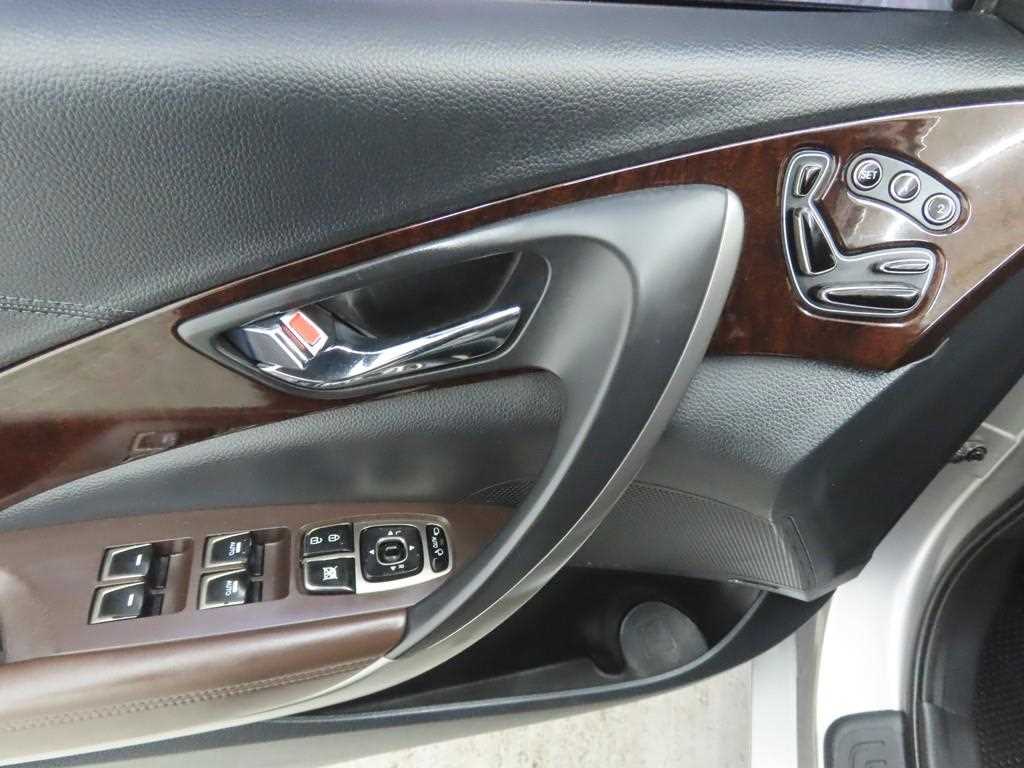 HYUNDAI Grandeur - Vista 9