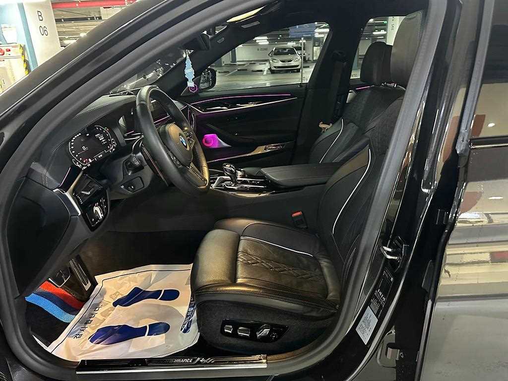 BMW 5 Series - Vista 5