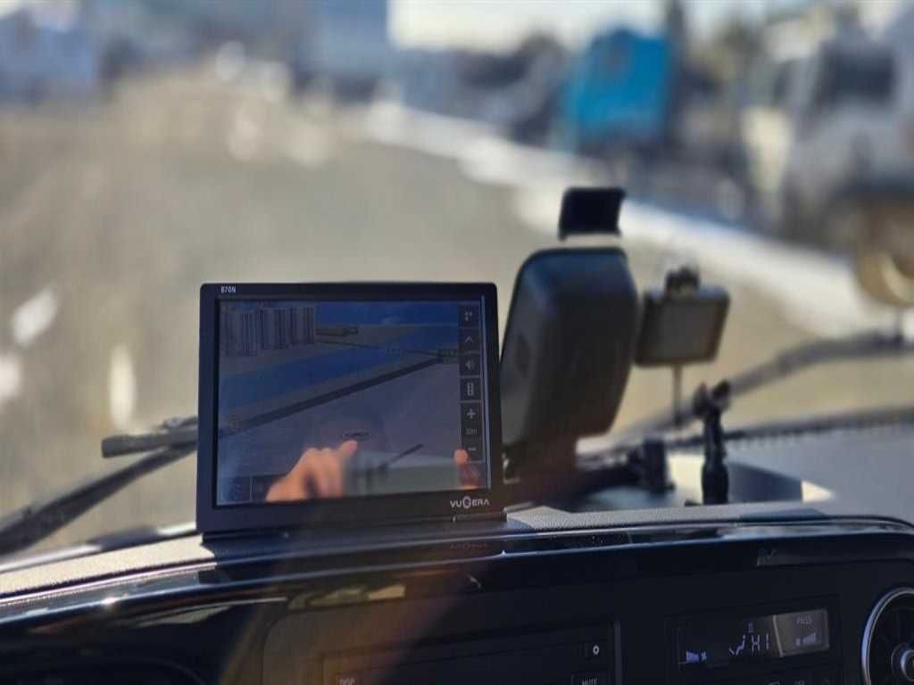 medium and large bus Hyundai bus - Vista 9